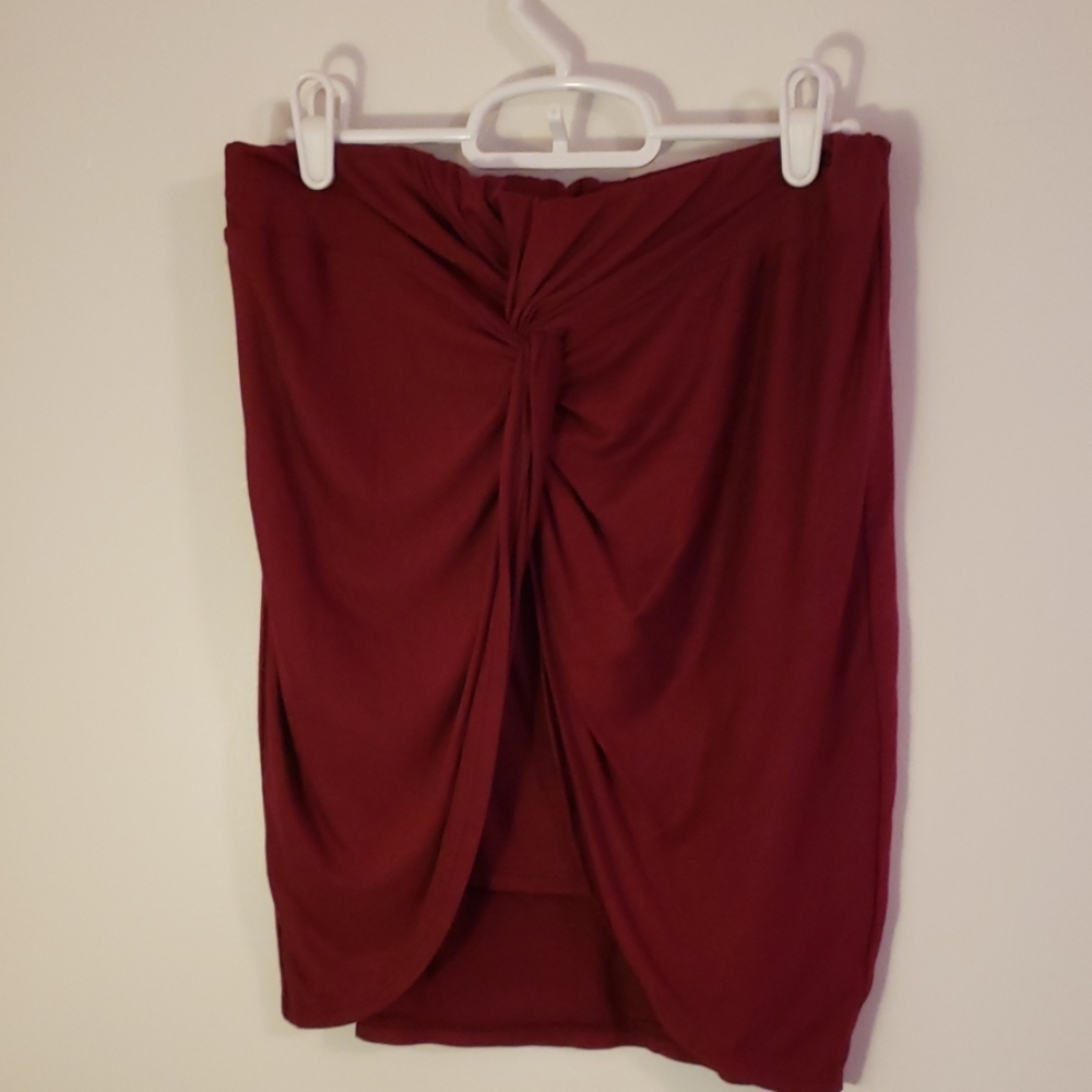 Front knot mini skirt